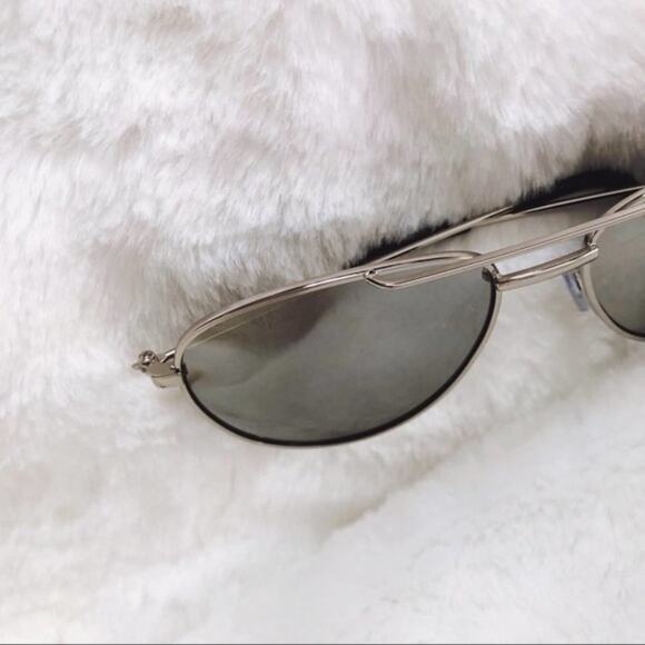 Remy Silver Mirrored Aviator Sunglasses - Picture 3 of 9